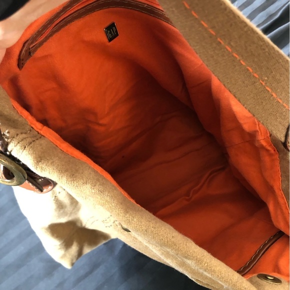 GAP Winter 2007 Wool Blend Tote Bag - Picture 7 of 16